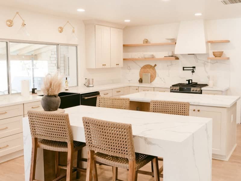 Flooring experts at Alluring Flooring in Boca Raton, FL